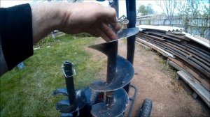 Простой вариант стойки для бензобура и доработка стандартного шнека