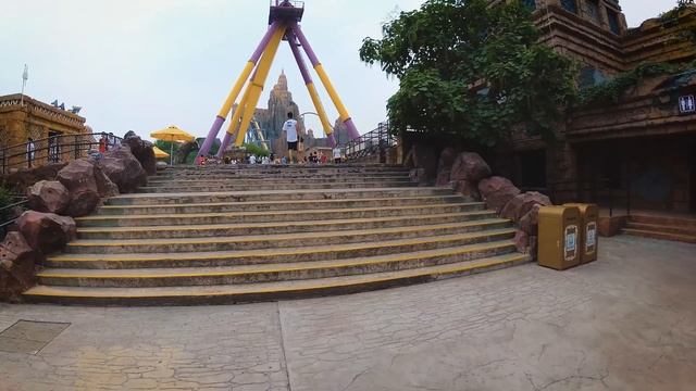 Парк развлечений Happy Valley