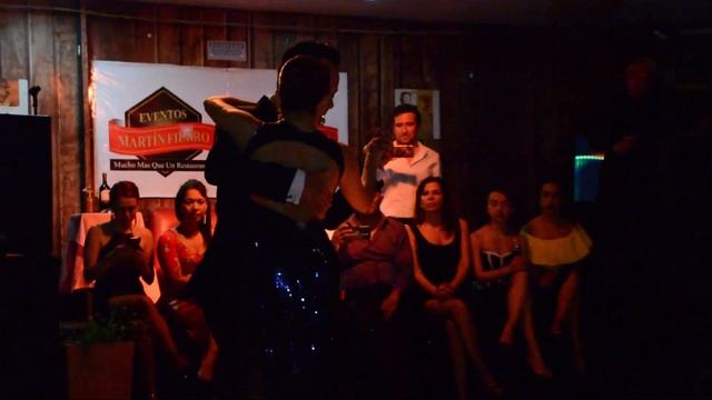 Gran Noche de Tango 1/3 Jennifer y Douglass смотреть онлайн