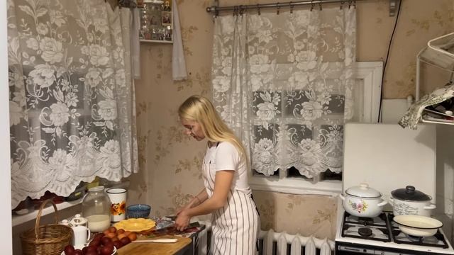 ПРОДОЛЖАЕМ РАБОТЫ ПО БЛАГОУСТОЙСТВУ УЧАСТКА/ГОТОВИМСЯ К ПАСХЕ смотреть онлайн