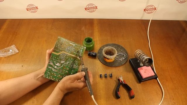 Купил два телевизора по 500 рублей. Ремонт ЖК телевизоров. смотреть онлайн