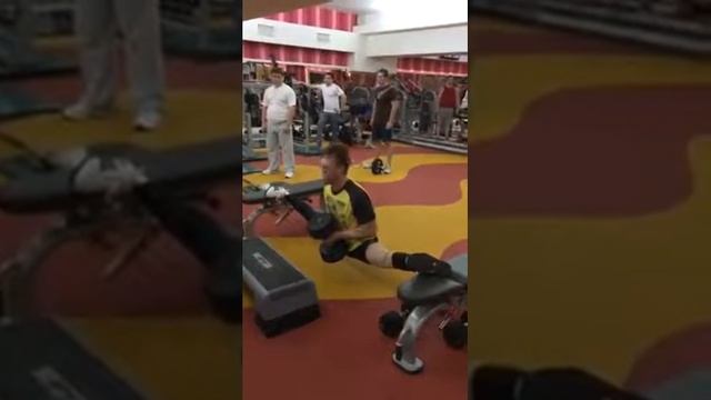 Сумасшедший шпагат смотреть онлайн