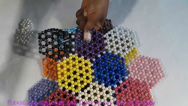 BEAD BAG TUTORIAL FOR BEGINNERS//BEAD HANDBAG/BEADED PUTIR BAG,/ TOTE BAG, PURSE/BEGINNERS FRIENDLY смотреть онлайн