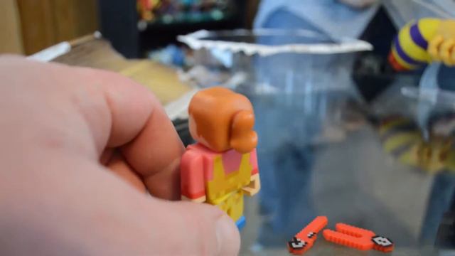 Terraria : Series 2 | 3 Inch Action Figure Mechanic And Demolitionist Unboxing From Jazwares смотреть онлайн