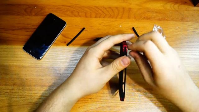 Распаковка защитного чехла Element Case для iphone SE и сравнение с оригинальными чехлами. смотреть онлайн