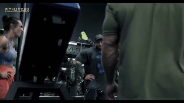 Крис Бамстед - достойный наследник золотой эры бодибилдинга. Мистер Олимпия Classic Physique смотреть онлайн