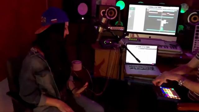 ДЕВУШКА Нереально КРАСИВО ПОЕТ ! LAMBADA ! Супер Голос! Full HD Песня mp3 музык смотреть онлайн