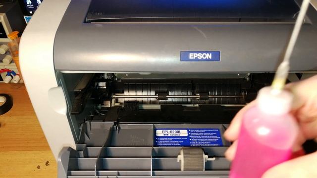 Manutenzione Epson EPL-6200/EPL-6200L • Pulizia Del Rullo Di Pick-up Carta