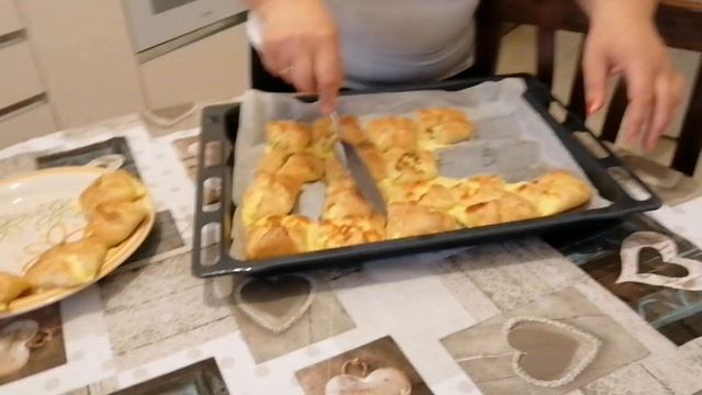 Слоёные пирожки, вкусный ужин? смотреть онлайн