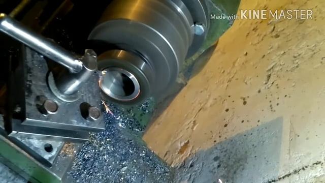 р105. жидкая стружка, точим злую сталь 60HRC смотреть онлайн