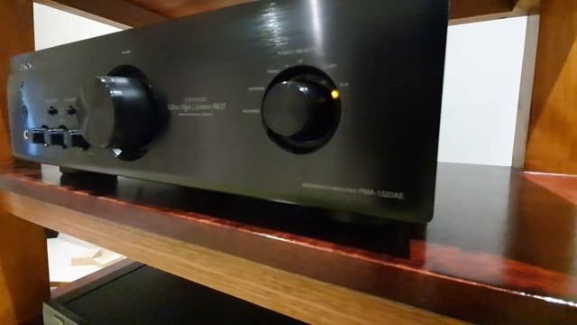 Denon PMA-1520AE & Denon DNP-720AE смотреть онлайн