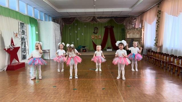 2_5352610268314618903.mp4