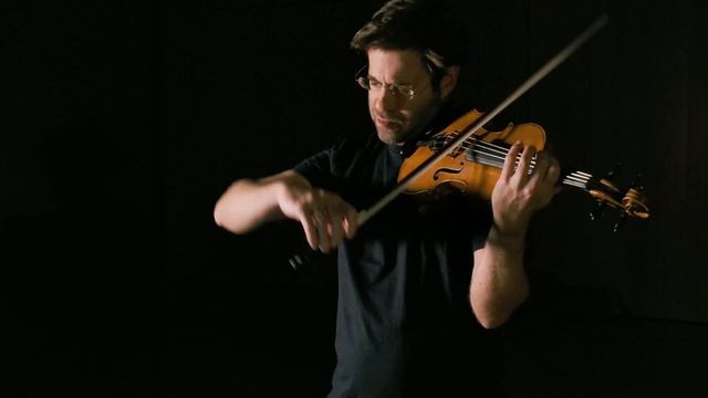 Tomas Cotik plays Recuerdos de la Alhambra by Francisco Tárrega, arranged for Violin смотреть онлайн