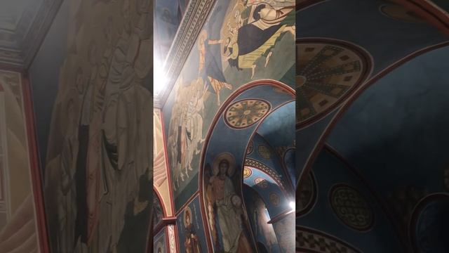 Свят, свят, свят Господь Саваоф. Архієрейський хор Свято-Михайлівського Золотоверхого Монастиря смотреть онлайн