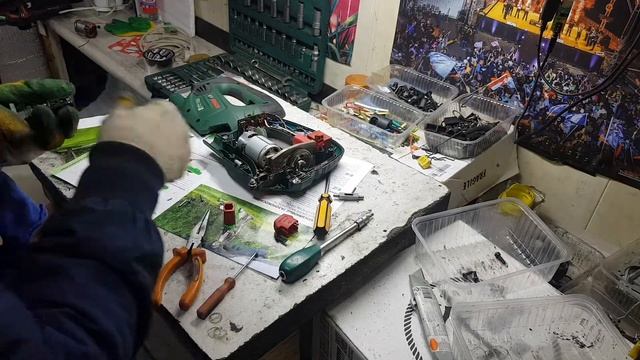 Лобзика BOSCH Ремонт Пилкодержателя смотреть онлайн