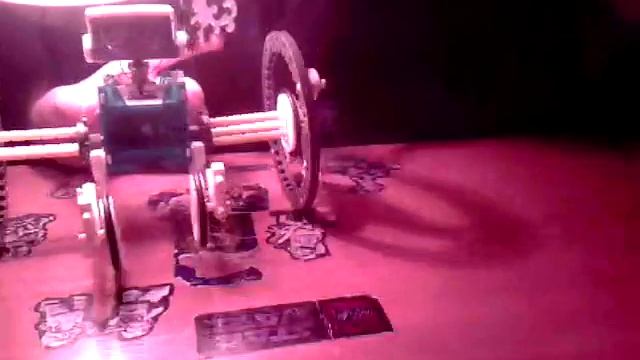 Робот своими руками ПОДАРОК ОТ ДЕДА МОРОЗААААА!!! смотреть онлайн