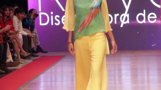 Corazón de la Moda Pasarela Mercedes Reyes смотреть онлайн