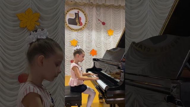Вариации на тему русской песни; Н. Голубовская смотреть онлайн