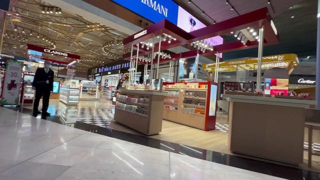 CDG: Discover the Terminal 2E-K of Paris. (Charles de Gaulle Airport) смотреть онлайн