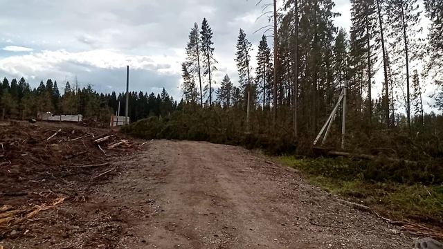 После урагана. Дорога не проехать
. Электричества нет. смотреть онлайн