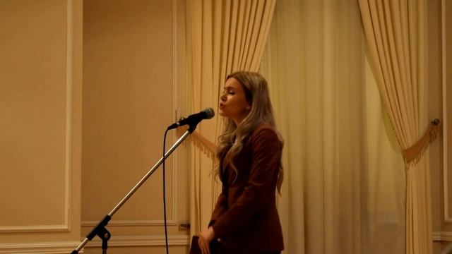 Khulya Jafarova- стихи на английском языке смотреть онлайн