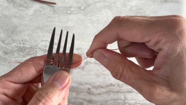 Jewelry Tutorial: Simple Beautiful Weaving Pattern
