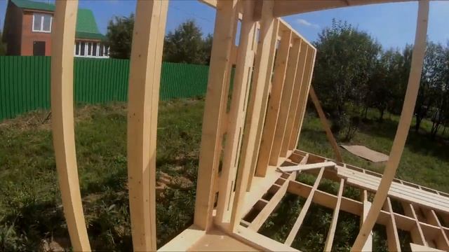 как построить каркасный дом в одиночку. дубль дом. ставим внутренние стены, начало кровли. смотреть онлайн