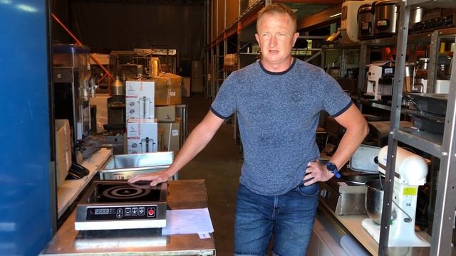 Обзор Индукционной плиты Airhot IP3500 смотреть онлайн