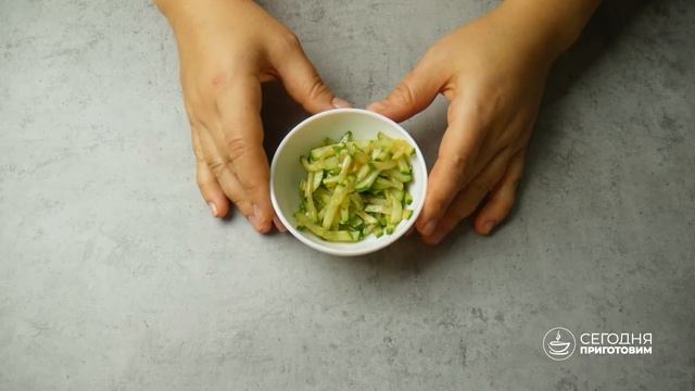 Суп с гречневой лапшой. Простой суп из необычного продукта. смотреть онлайн