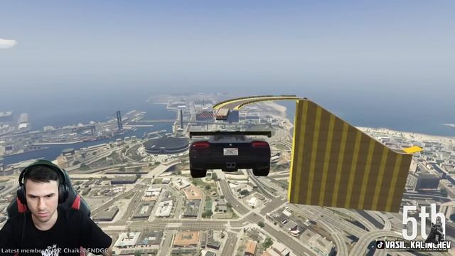Потим се на GTA 5 Паркури с Монстъра ? смотреть онлайн