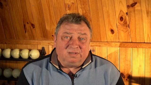 Анекдот про декольте, алкогольные прелюдии и дуэль. смотреть онлайн