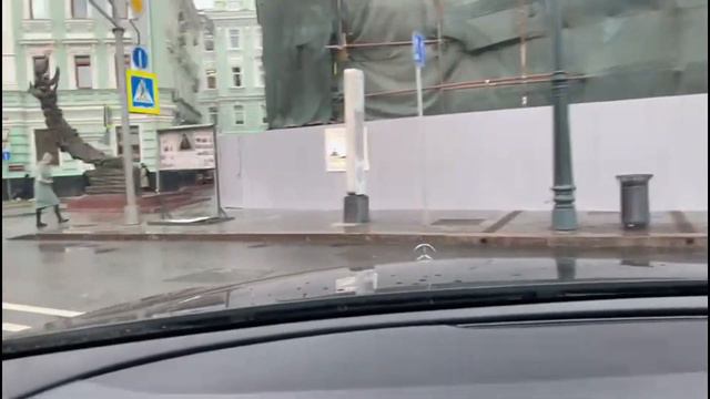 Смена по Яше / Выкатываю на серебро / Бизнес такси смотреть онлайн