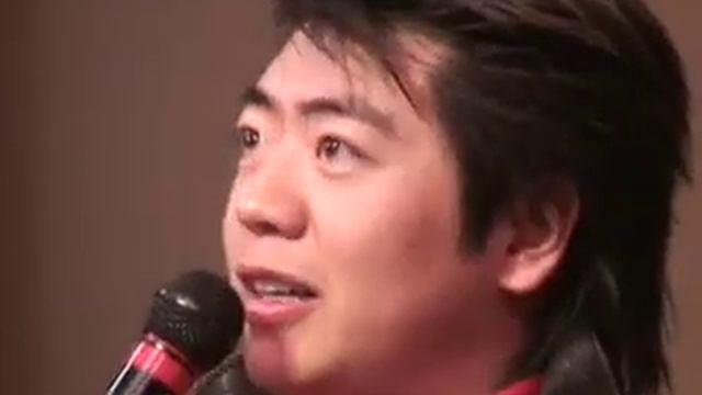 Lang Lang - "I play piano like a multimedia website" смотреть онлайн