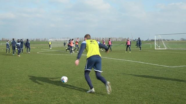 Inside Training | Super Seny's Miracle Save смотреть онлайн