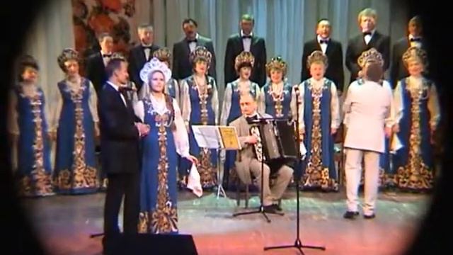 Русская народная песня - Выйду в сад я, выйду в поле смотреть онлайн