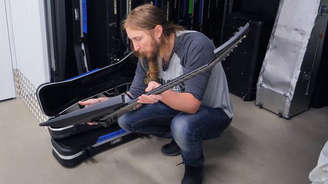 OLAS GUITAR VAULT смотреть онлайн