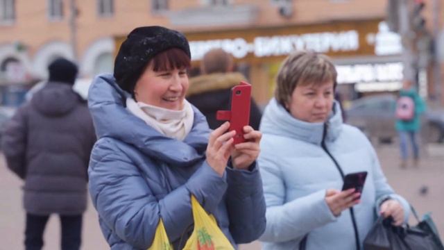 Дед Мороз подарил Рязани УмКу с дизайном Новогодней столицы России! смотреть онлайн