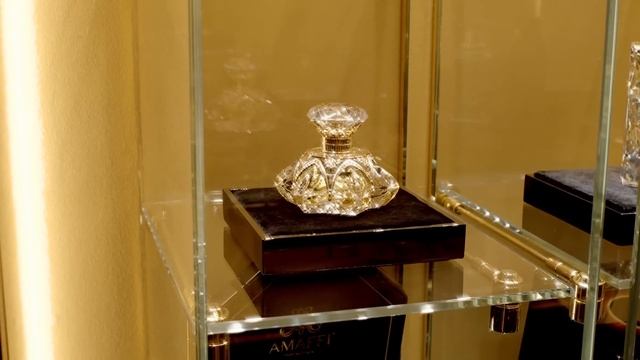 Inside the AMAFFI Perfume House London Boutique: Where Fragrance Becomes Art смотреть онлайн