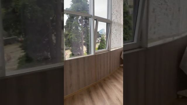 Сдается трехкомнатная квартира от собственника в центре Сочи. Посуточно/месячн. Тел +7 988 143-70-0 смотреть онлайн