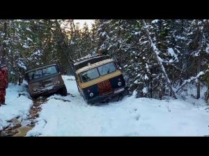 ГАЗ-66 ПРОТИВ ГАЗ 66 на разведке зимника, засадили обе ШИШИГИ.