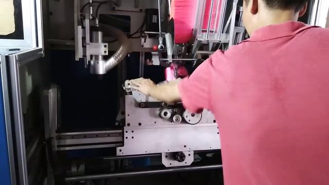 TG3 5 Axis 3 Head Drilling and Filling Machine Making Wooden Push Brush смотреть онлайн