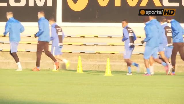 Вратарски проблеми в Левски смотреть онлайн