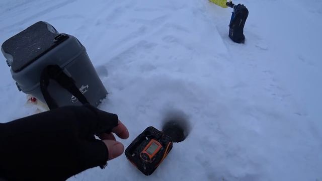 Эхолот КИШИТ рыбой! Вот и злобный УДАР! Зимняя рыбалка на СУДАКА 2022! Часть2! смотреть онлайн
