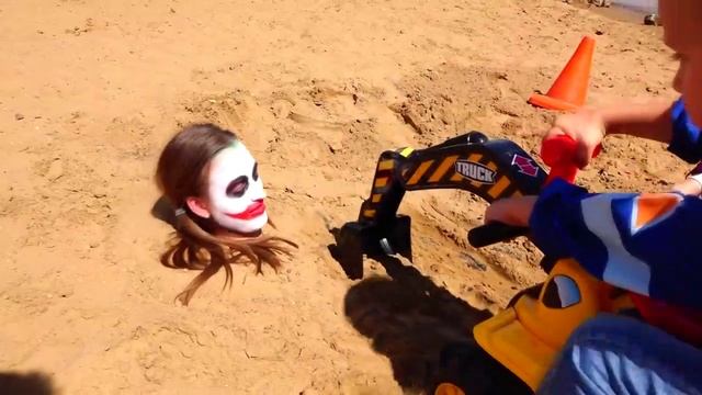 Funny Baby Prank, Bad Baby Joker Crying! Gumball Candy for Kids colors Nursery Rhymes Song смотреть онлайн