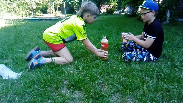 ЭКСПЕРИМЕНТ.СОДА+КОЛА!!!!! смотреть онлайн