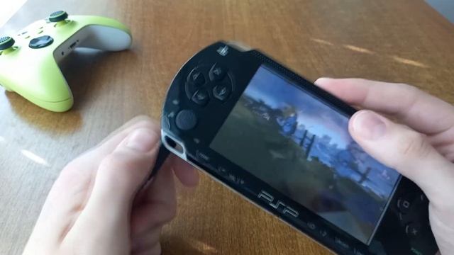 ВПЕРВЫЕ ПОИГРАЛ В PSP В 2023 | Консоль НЕ моего детства смотреть онлайн