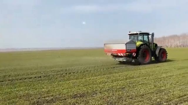 Разбрасыватель удобрений KVERNELAND EXACTA HL смотреть онлайн