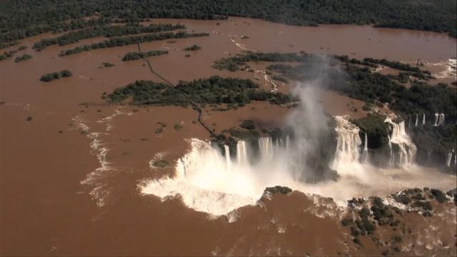 Полет над Глоткой Дьявола смотреть онлайн