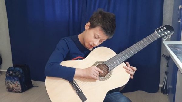 Веселый перебор на гитаре