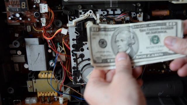 HITACHI TRK-7810. Was ist das ПРО магнитолы с Олегом Карцевым смотреть онлайн